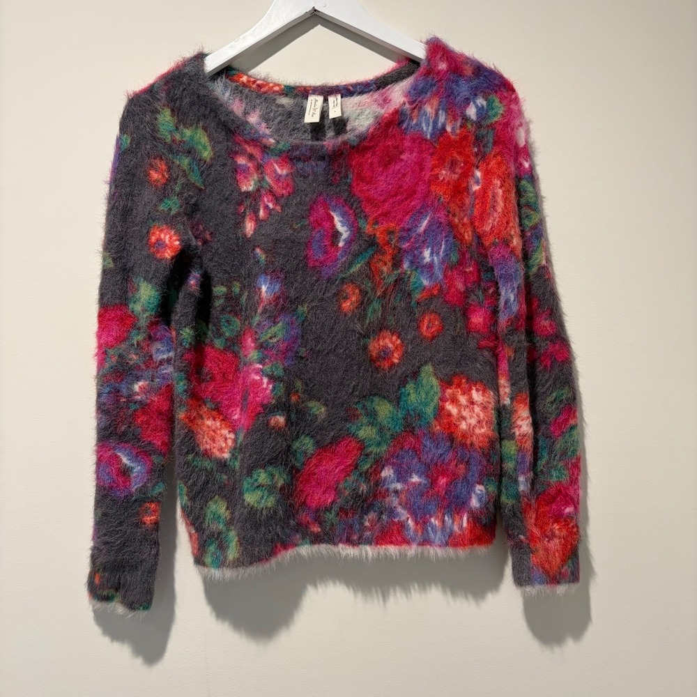Meadow Rue Anthropologie Grey Floral Eyelash Knit Fuzzy Pullover Sweater Small